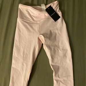 Fabletics Soft pink leggings Powerfold
Never worn Original price 84.95